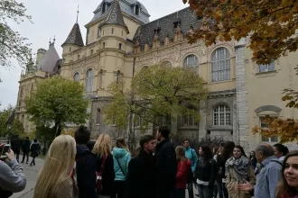 Študenti Katedry turizmu a hotelového manažmentu FM PU absolvovali exkurziu v Budapešti  2016