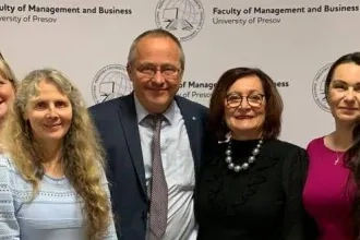 Meeting with Important Personalities in the Field of Economics And Finance