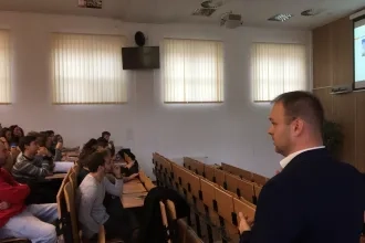 Expert lecture "Investing in a bank"