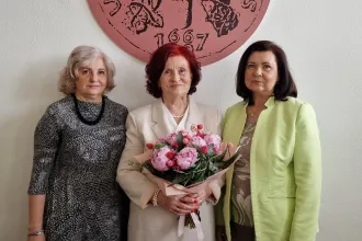 prof. Dudášová, Kveta, Aňa.jpg
