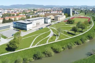 JELENTKEZŐKNEK: A RÁDIÓBÓL
