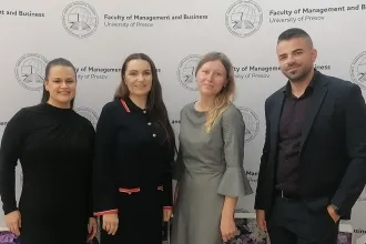 doc. Jenčová a Dr. Miškufová na prednáške odborníkov z praxe spoločnosti KPMG (v roku 2026)